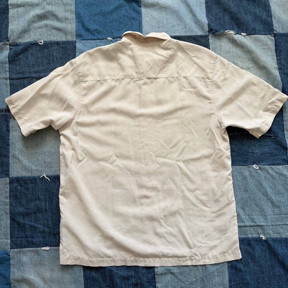 button up - Picture 1 of 3